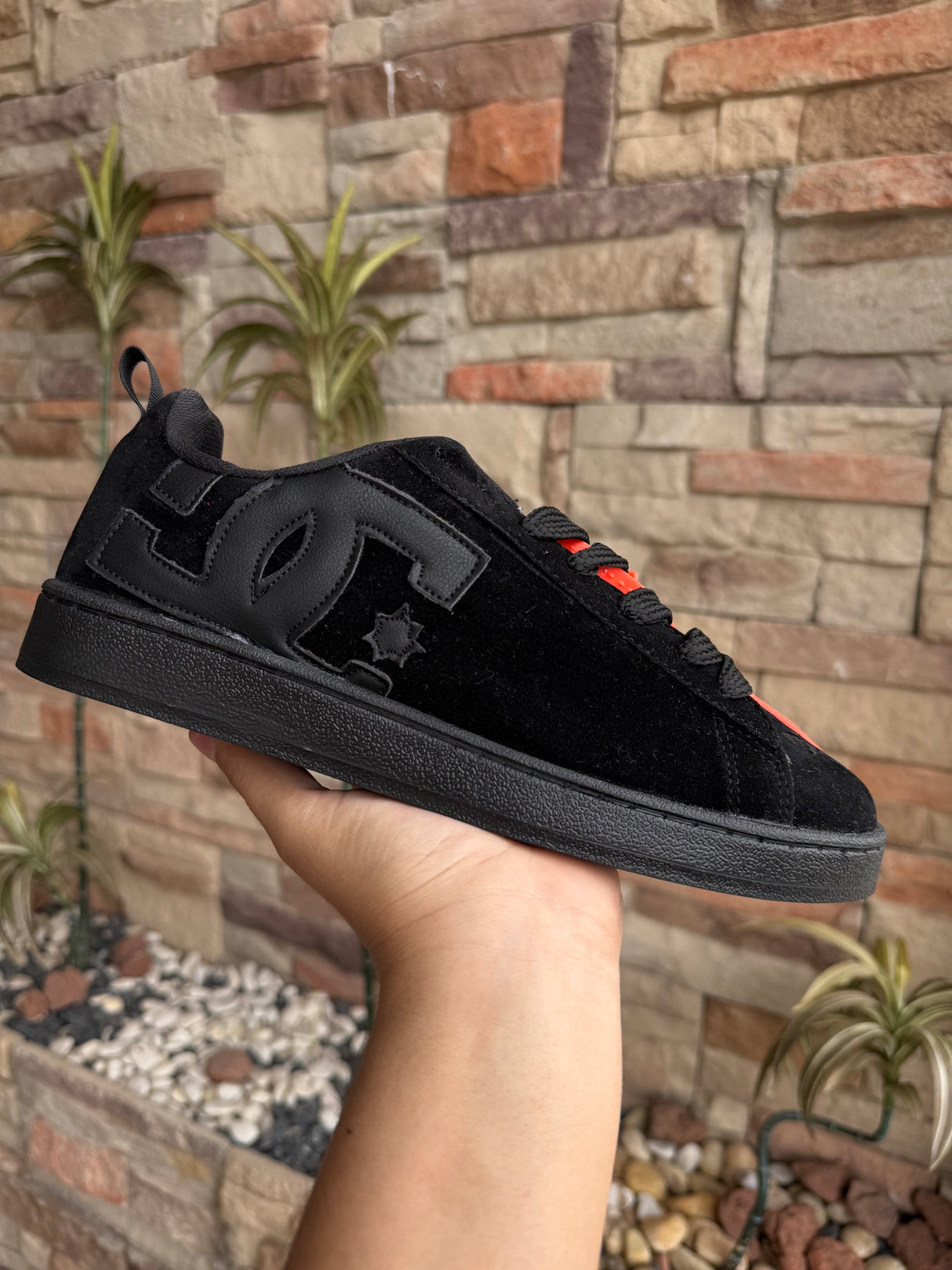 DC NEGRO ROJO